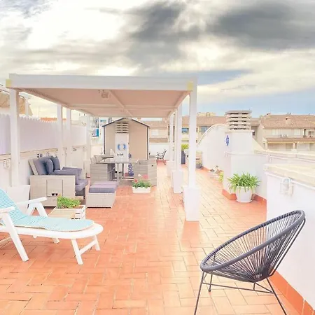 Penthouse With 95m2 Solarium, Pool And Seaview Thehavenescape Coma-ruga